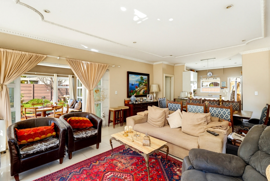 3 Bedroom Property for Sale in Olive Grove Western Cape